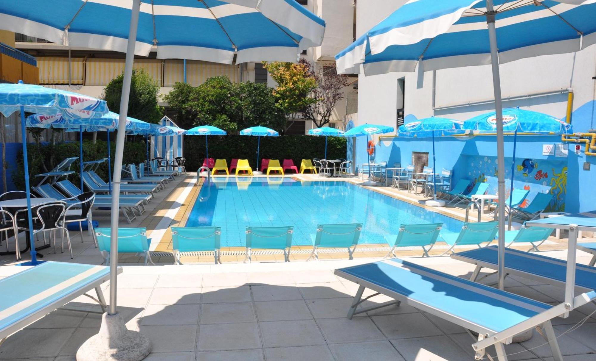 Hotel Adelphi Річчоне Екстер'єр фото
